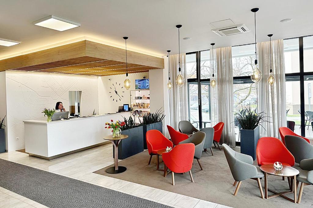 Hotel Restart Superior Jičín Exteriör bild