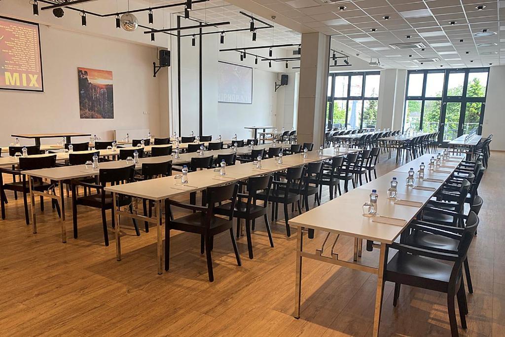 Hotel Restart Superior Jičín Exteriör bild